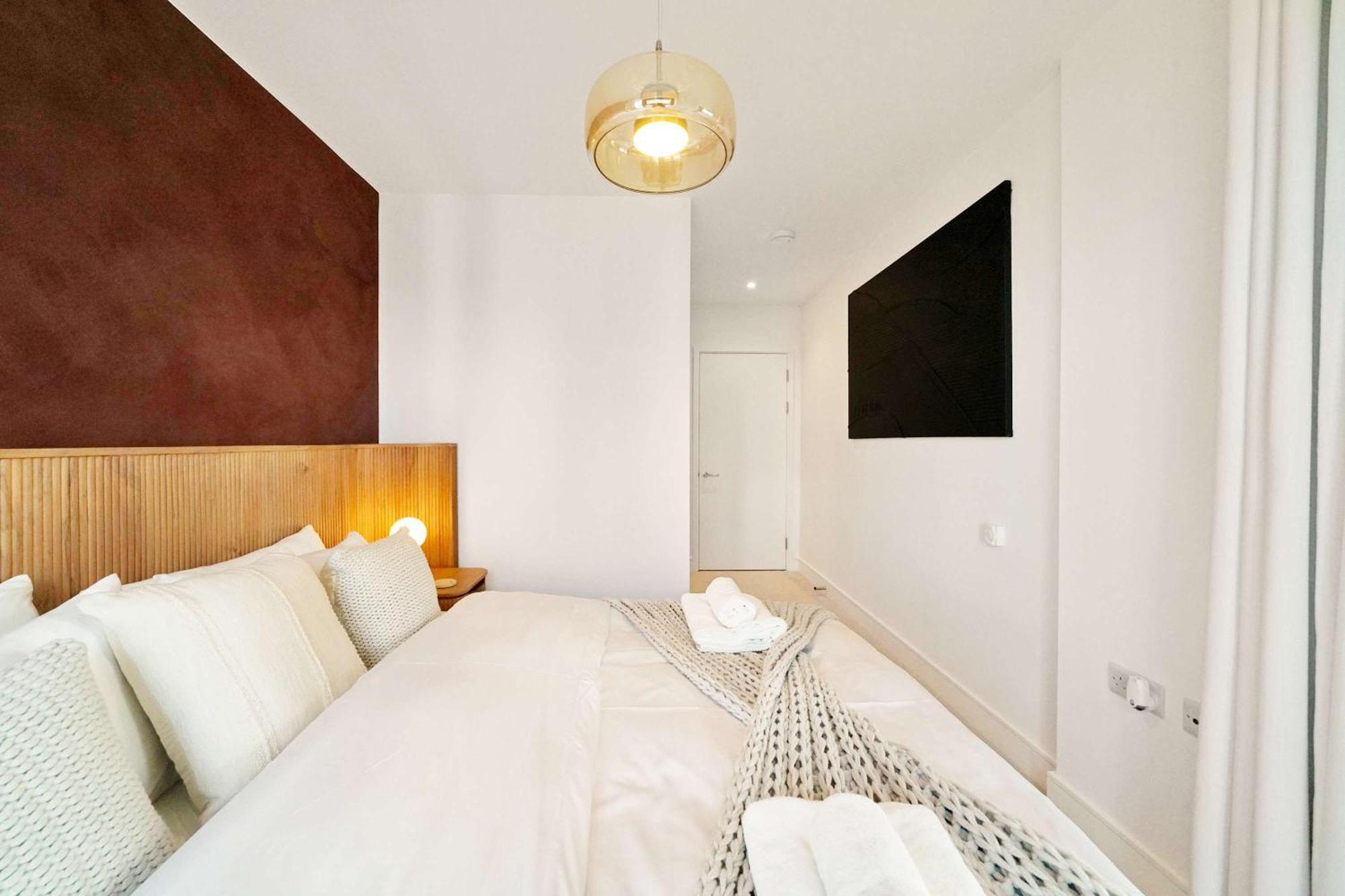 Rosso 2br & Views